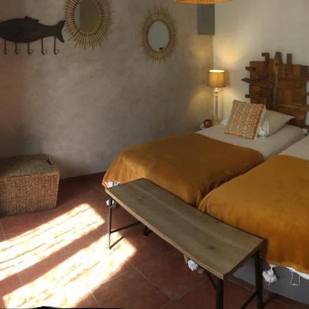 فندق Mazet Provencal سان جيل المظهر الخارجي الصورة